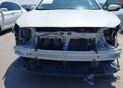 2024 Subaru Legacy Premium z USA, uszkodzony, nr VIN 4S3BWAC65R3018325